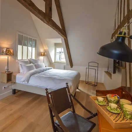 La Maison De Pierre Et Valerie St Leonard * Honfleur